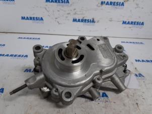 Used High pressure pump Peugeot Expert (VA/VB/VE/VF/VY) 2.0 Blue HDi 180 16V Price € 127,05 Inclusive VAT offered by Maresia Parts