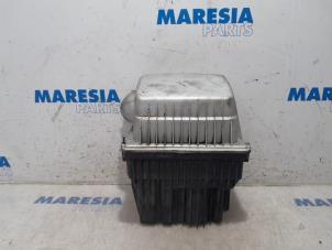 Usagé Boîtier filtre à air Peugeot 307 CC (3B) 1.6 16V Prix € 30,00 Règlement à la marge proposé par Maresia Parts