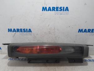Used Taillight, left Renault Trafic New (FL) 2.5 dCi 16V 135 Price € 60,50 Inclusive VAT offered by Maresia Parts