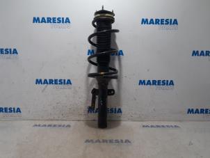 Usagé Barre amortisseur avant gauche Ford Transit 2.2 TDCi 16V Prix € 60,50 Prix TTC proposé par Maresia Parts