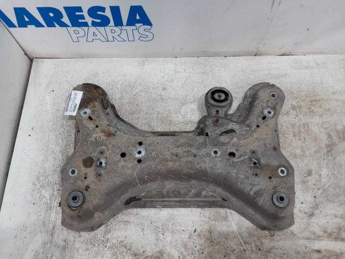 Begagnade Underram Renault Trafic (1FL/2FL/3FL/4FL) 1.6 dCi 115 Pris € 90,75 Inklusive moms erbjuds av Maresia Parts