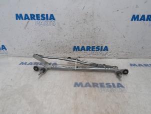 Used Wiper mechanism Fiat Panda (312) 0.9 TwinAir Turbo 80 Price € 50,00 Margin scheme offered by Maresia Parts