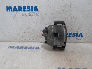 Used Front brake calliper, left Fiat Panda (312) 0.9 TwinAir Turbo 80 Price € 50,00 Margin scheme offered by Maresia Parts