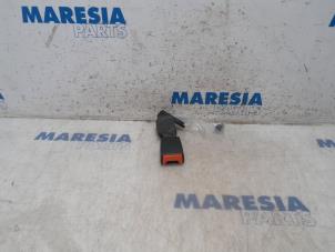 Gebrauchte Sicherheitsgurt Schließe rechts hinten Fiat 500 (312) 0.9 TwinAir 85 Preis € 20,00 Margenregelung angeboten von Maresia Parts