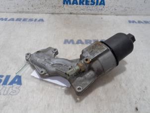 Usados Soporte de filtro de aceite Peugeot 307 (3A/C/D) 1.6 16V Precio € 35,00 Norma de margen ofrecido por Maresia Parts
