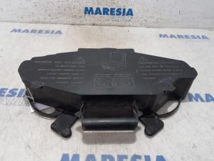 Used Jack set Renault Trafic New (FL) 2.5 dCi 16V 135 Price € 42,35 Inclusive VAT offered by Maresia Parts