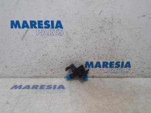 Used Turbo relief valve Peugeot 308 (L3/L8/LB/LH/LP) 1.2 12V e-THP PureTech 110 Price € 40,00 Margin scheme offered by Maresia Parts