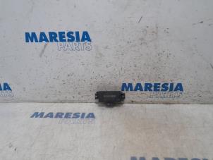 Used PDC Module Renault Trafic (1FL/2FL/3FL/4FL) 1.6 dCi 115 Price € 42,35 Inclusive VAT offered by Maresia Parts