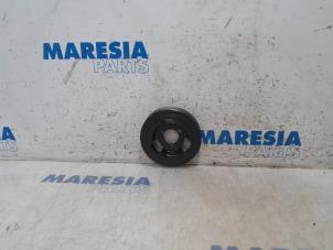 Used Crankshaft pulley Peugeot 207 CC (WB) 1.6 16V THP Price € 15,00 Margin scheme offered by Maresia Parts