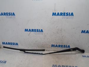 Used Front wiper arm Fiat Ducato (250) 3.0 140 Natural Power Price € 30,25 Inclusive VAT offered by Maresia Parts
