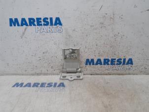 Used Rear door hinge, left Fiat Ducato (250) 3.0 140 Natural Power Price € 36,30 Inclusive VAT offered by Maresia Parts