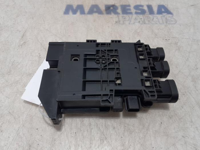 Genuine Windshield Washer Fluid Level Sensor 985203F000 For 2011-2015 Hyundai Sonata & Kia Optima