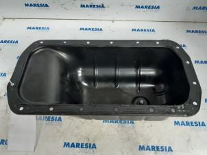 Używane Miska olejowa Citroen C4 Grand Picasso (3A) 1.6 BlueHDI 120 Cena € 35,00 Procedura marży oferowane przez Maresia Parts