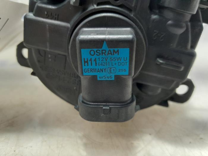 Fog light, front right Peugeot 308 1.2 12V e-THP PureTech 110 ...