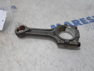 Used Connecting rod Fiat Doblo Cargo (263) 1.6 D Multijet Price € 48,40 Inclusive VAT offered by Maresia Parts