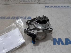 Used Vacuum pump (diesel) Fiat Doblo Cargo (263) 1.6 D Multijet Price € 60,50 Inclusive VAT offered by Maresia Parts