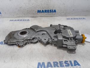 Used Timing cover Renault Scénic III (JZ) 2.0 16V CVT Price € 65,00 Margin scheme offered by Maresia Parts