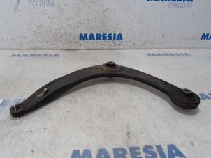 Used Front lower wishbone, left Peugeot Partner (GC/GF/GG/GJ/GK) 1.6 HDI 75 Phase 1 Price € 25,00 Margin scheme offered by Maresia Parts