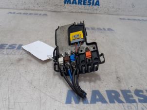 Used Fuse box Peugeot Partner (GC/GF/GG/GJ/GK) 1.6 HDI 75 Phase 1 Price € 36,30 Inclusive VAT offered by Maresia Parts
