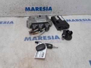 Used Engine management computer Renault Trafic New (FL) 2.5 dCi 16V 135 Price € 381,15 Inclusive VAT offered by Maresia Parts