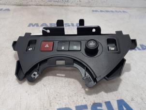 Used Dashboard part Peugeot Partner (GC/GF/GG/GJ/GK) 1.6 HDI 75 Phase 1 Price € 24,20 Inclusive VAT offered by Maresia Parts