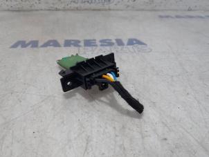 Used Heater resistor Peugeot Partner (GC/GF/GG/GJ/GK) 1.6 HDI 75 Phase 1 Price € 24,20 Inclusive VAT offered by Maresia Parts