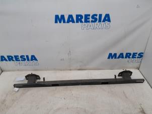 Used Rear bumper frame Citroen Jumper (U9) 2.2 HDi 120 Euro 4 Price € 90,75 Inclusive VAT offered by Maresia Parts