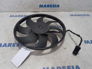Usagé Ventilateur moteur Fiat 500 (312) 1.2 69 Prix € 75,00 Règlement à la marge proposé par Maresia Parts