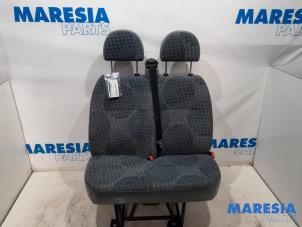 Usados Asiento ancho derecha delante Ford Transit 2.2 TDCi 16V Precio € 158,81 IVA incluido ofrecido por Maresia Parts
