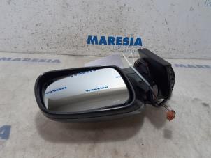 Usados Retrovisor externo derecha Peugeot 307 CC (3B) 1.6 16V Precio € 65,00 Norma de margen ofrecido por Maresia Parts