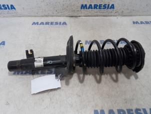 Usagé Barre amortisseur avant droit Citroen C3 (SC) 1.2 VTi 82 12V Prix € 40,00 Règlement à la marge proposé par Maresia Parts