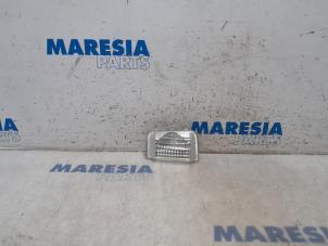 Used Indicator, right Citroen Jumper (U9) 2.2 HDi 120 Euro 4 Price € 12,10 Inclusive VAT offered by Maresia Parts