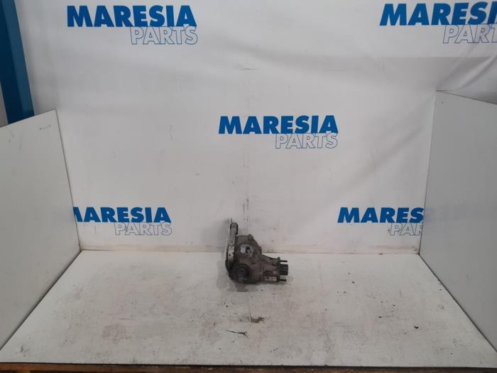 Usagé Différentiel arrière Alfa Romeo 156 Sportwagon (932) 1.9 JTD 16V Q4 Prix € 367,50 Règlement à la marge proposé par Maresia Parts