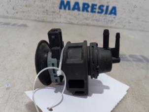 Usagé Régulateur pression turbo Renault Scénic III (JZ) 1.5 dCi 110 Prix € 50,00 Règlement à la marge proposé par Maresia Parts