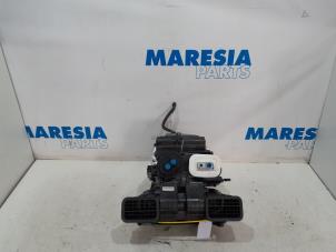 Used Heater housing Renault Scénic III (JZ) 2.0 16V CVT Price € 262,50 Margin scheme offered by Maresia Parts