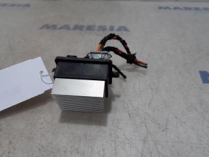 Used Heater resistor Citroen C4 Grand Picasso (3A) 1.6 HDiF, Blue HDi 115 Price € 29,95 Margin scheme offered by Maresia Parts
