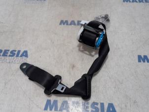 Used Rear seatbelt, left Citroen C4 Grand Picasso (3A) 1.6 HDiF, Blue HDi 115 Price € 40,00 Margin scheme offered by Maresia Parts
