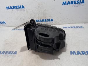 Used Air box Renault Scénic III (JZ) 2.0 16V CVT Price € 40,00 Margin scheme offered by Maresia Parts