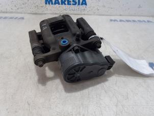 Used Rear brake calliper, left Citroen Berlingo 1.6 BlueHDI 100 Price € 90,75 Inclusive VAT offered by Maresia Parts