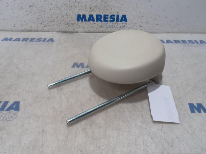 Begagnade Nackstöd Fiat 500 (312) 1.2 Pris € 75,00 Marginaltabell erbjuds av Maresia Parts