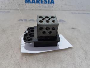 Used Cooling fan resistor Citroen C4 Grand Picasso (3A) 1.6 HDiF, Blue HDi 115 Price € 20,00 Margin scheme offered by Maresia Parts