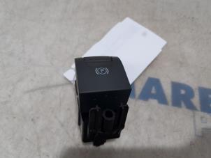 Begagnade Brytare, parkeringsbroms Renault Scénic III (JZ) 2.0 16V CVT Pris € 14,99 Marginaltabell erbjuds av Maresia Parts