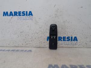 Used Multi-functional window switch Citroen Berlingo 1.6 BlueHDI 100 Price € 90,75 Inclusive VAT offered by Maresia Parts