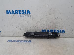 Usagé Panneau de commandes chauffage Citroen Berlingo 1.6 BlueHDI 100 Prix € 84,70 Prix TTC proposé par Maresia Parts