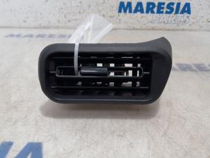 Used Dashboard vent Citroen Berlingo 1.6 BlueHDI 100 Price € 18,15 Inclusive VAT offered by Maresia Parts