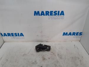 Gebrauchte Wagenheber- Set Peugeot 107 1.0 12V Preis € 30,00 Margenregelung angeboten von Maresia Parts