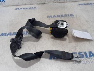 Used Front seatbelt, left Alfa Romeo MiTo (955) 1.3 JTDm 16V Eco Price € 90,00 Margin scheme offered by Maresia Parts