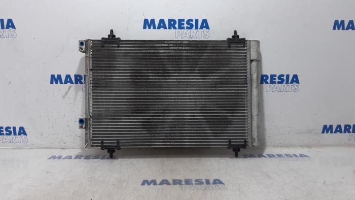 Air conditioning condenser from a Citroën C4 Grand Picasso (UA) 1.6 HDiF 16V 110 2011