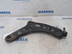 Used Front lower wishbone, right Opel Vivaro 1.6 CDTi BiTurbo 125 Price € 48,40 Inclusive VAT offered by Maresia Parts