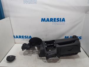 Used Airbag set + dashboard Renault Clio IV Estate/Grandtour (7R) 0.9 Energy TCE 12V Price € 299,00 Margin scheme offered by Maresia Parts